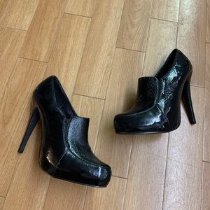 COLIN STUART Ankle Booties